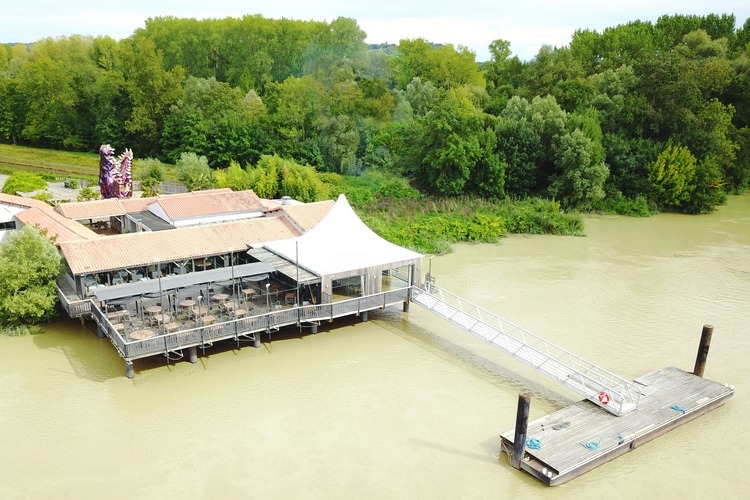 Dinner cruise to La Maison du Fleuve